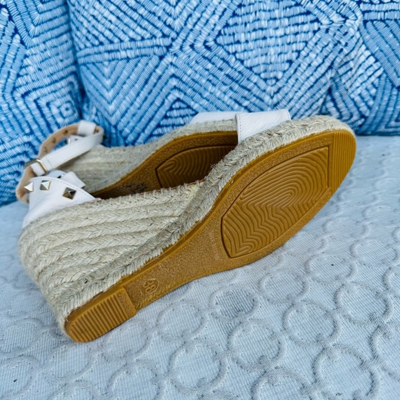 Maypol Double Rockstud Wedge Sandal - Picture 7 of 8